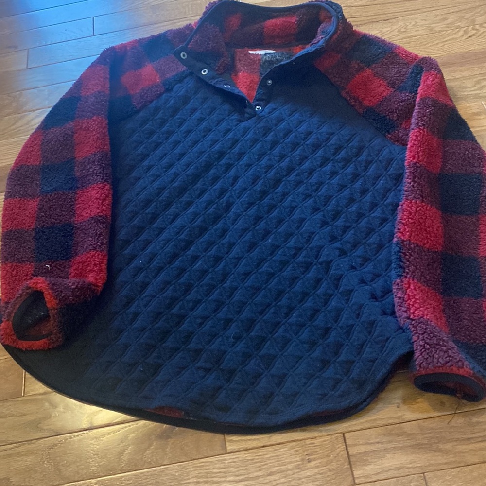 Shirt - Picture 2 of 3
